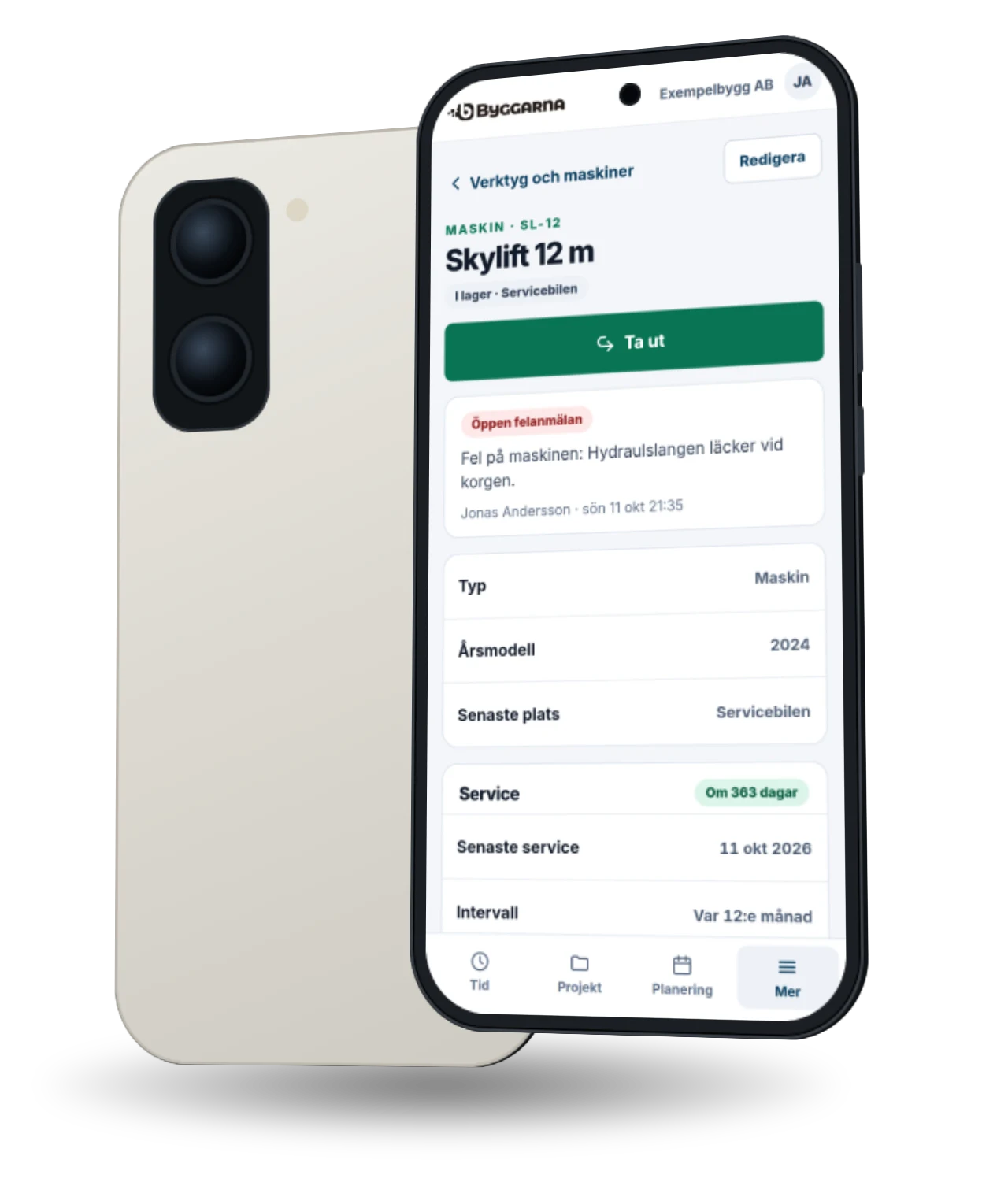 Mobilappen med en maskins sida: lagerplatsen, knappen Ta ut, en öppen felanmälan och servicen.